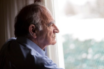 Le revenu moyen d’un senior qualifié de pauvre est de 618 €.
